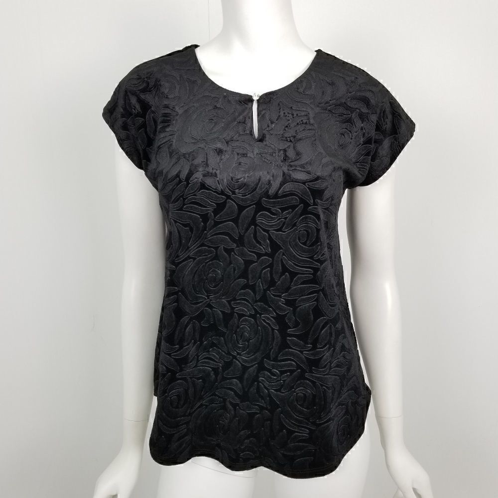 NWT Notations Floral Embossed Velvet Top SP